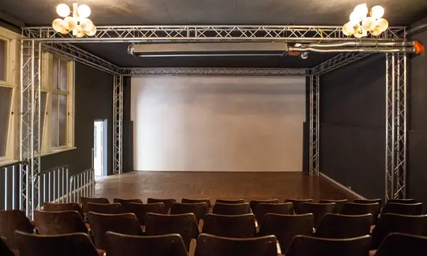 Off-Bühne Komplex
