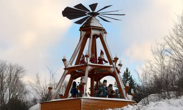 Ortspyramide Dörnthal am Ankerplatz