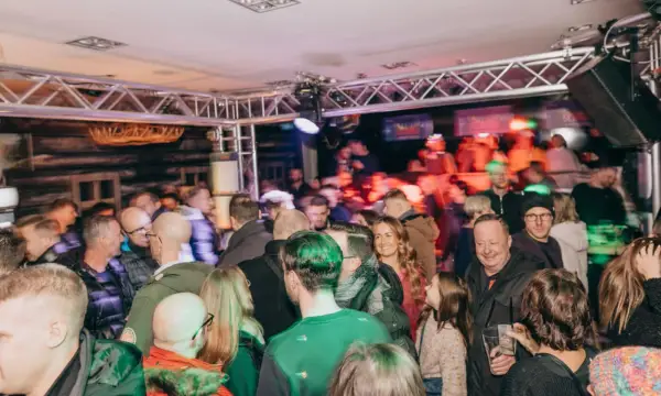 Schmäh - Party Stadl