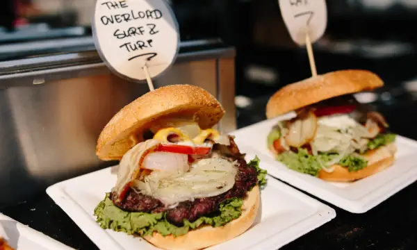 Festplatz an der B 101