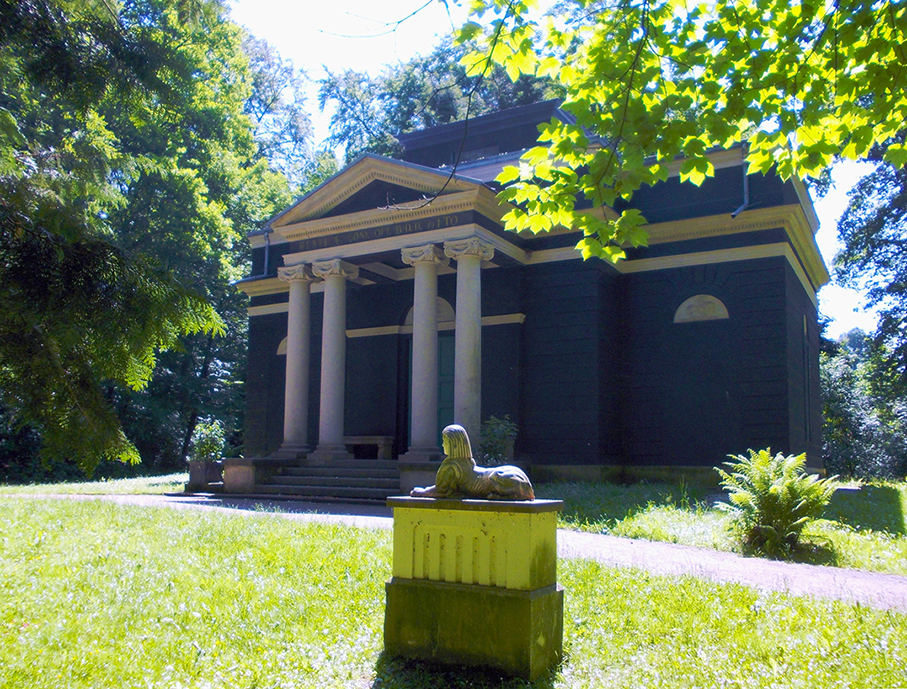 Jwaller, GrünfelderparkBadehs3, CC BY-SA 3.0